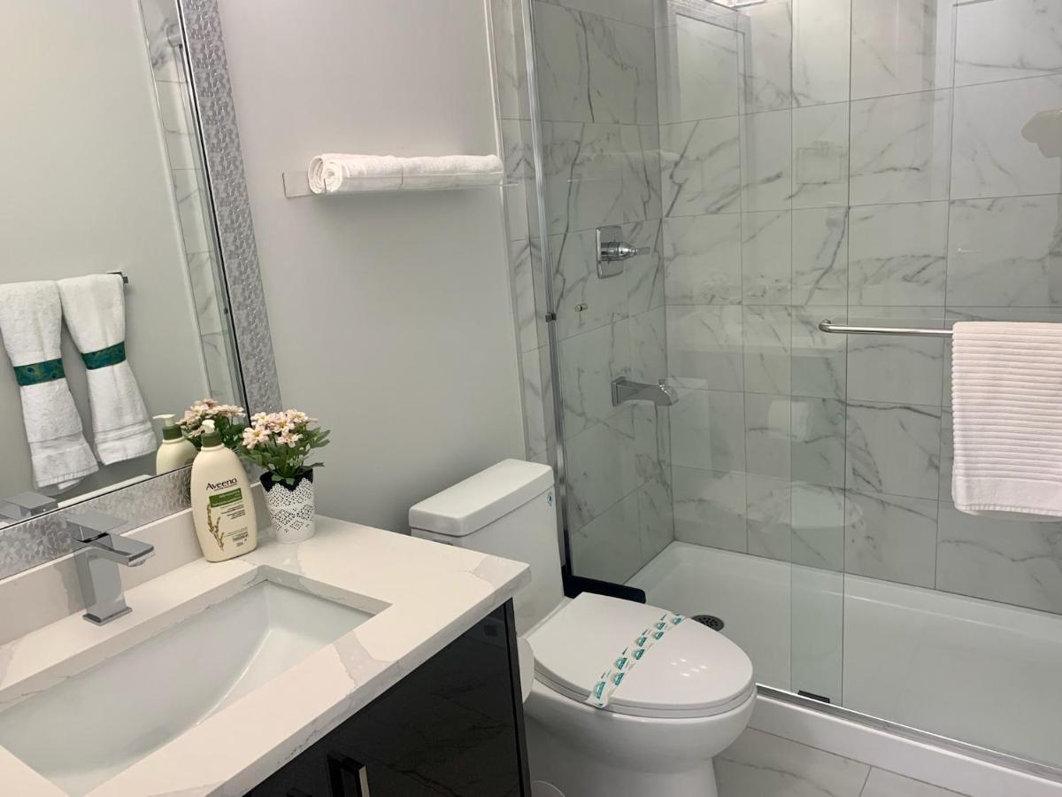 Luxurious & Stylish Two Bedroom Suite, Full Kitchen, Close To Vancouver Delta Exterior foto