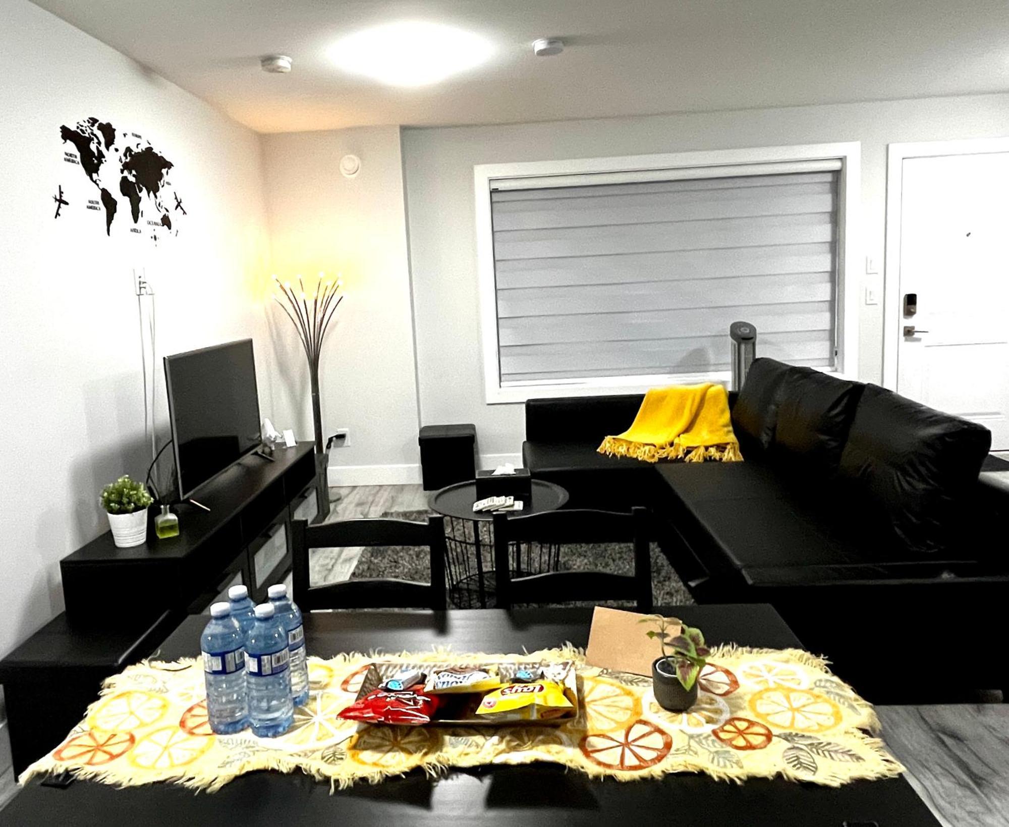 Luxurious & Stylish Two Bedroom Suite, Full Kitchen, Close To Vancouver Delta Exterior foto